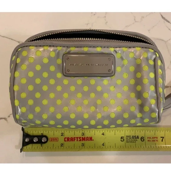 Marc by Marc Jacob’s cosmetic bag - Picture 5 of 5